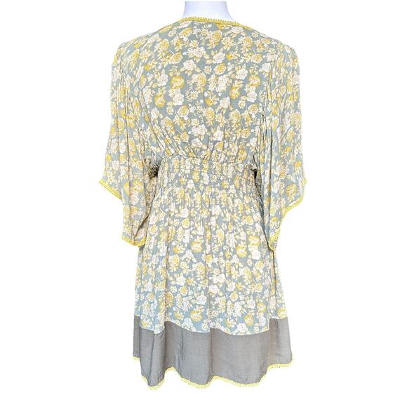 Anthropologie a’reve Top Embroidered V-neck Boho Blouse Floral Size M - Picture 2 of 4